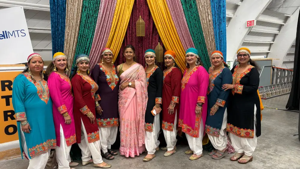 anita-roy-folklorama-india-pavilion-winnipeg