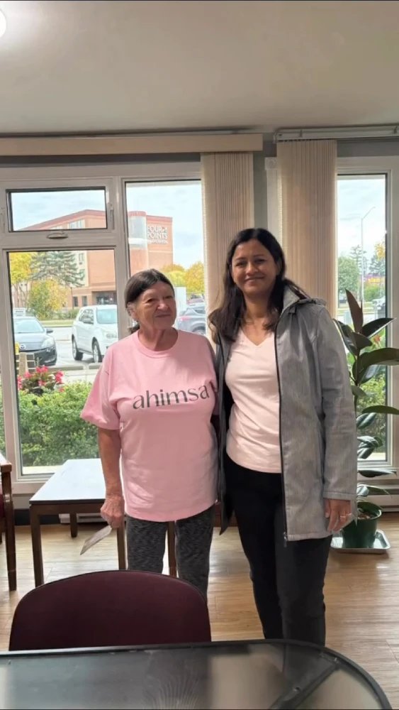 anita-roy-door-knocking-grassroots-campaign-winnipeg
